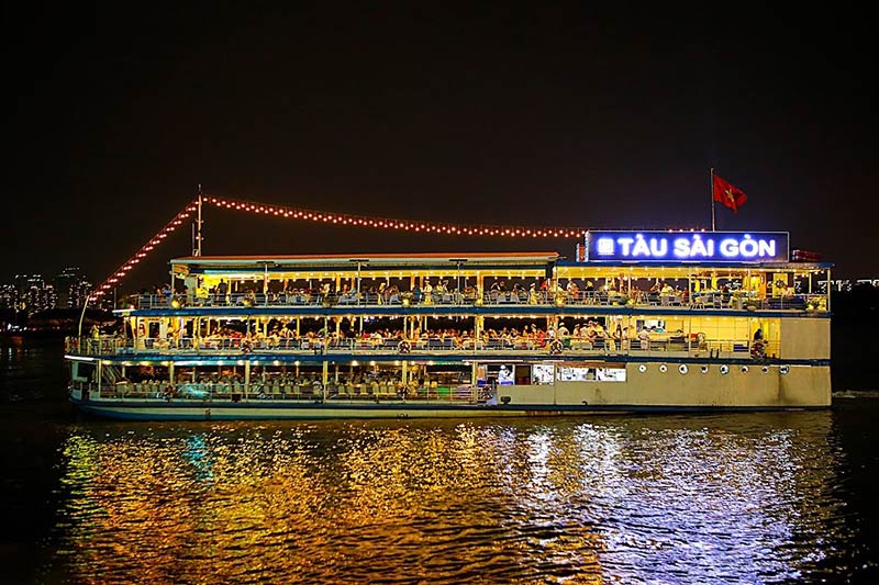 Vietnam Private Tours with Dinner Cruise on Sai Gon River