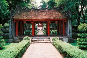 Luxury Indochina Holidays from Hanoi 18 days