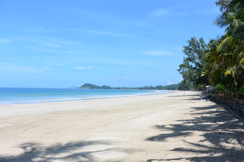 Ngapali beach Myanmar tour