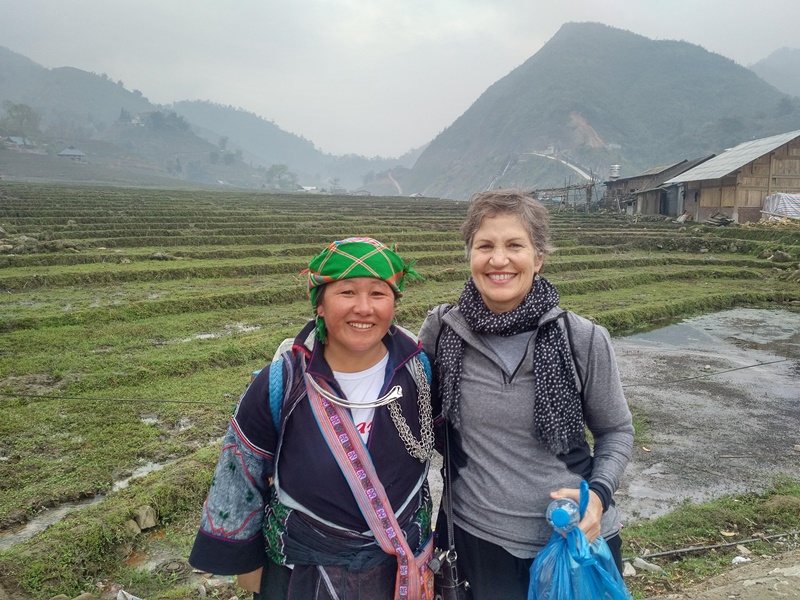 Vietnamese and foreign tourists