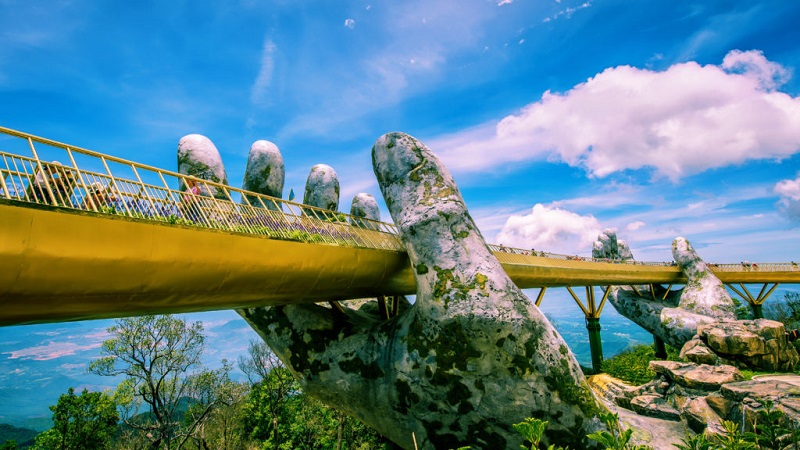 Golden Bridge Da Nang