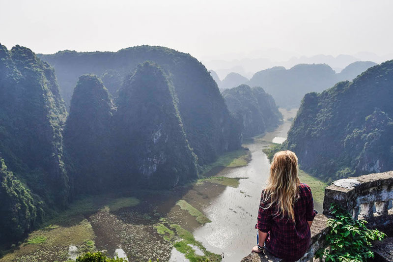 Vietnam Tours in Ninh Binh - Mua Cave