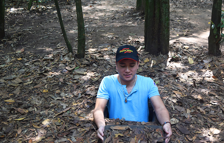 Cu chi Tunnel Vietnam Tours